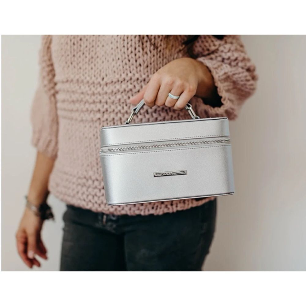 RODAN And FIELDS Silver Leather Makeup Jewelry Accessory Box / Travel Case / NEW